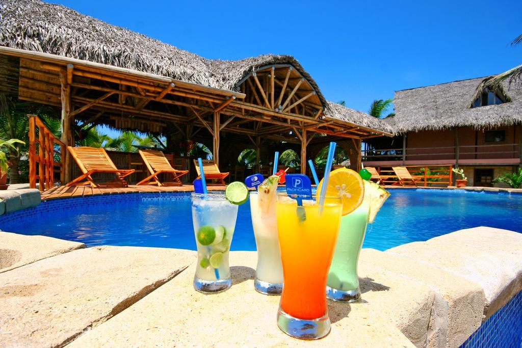 La Barquita Beach Hostel Puerto Lopez Bagian luar foto